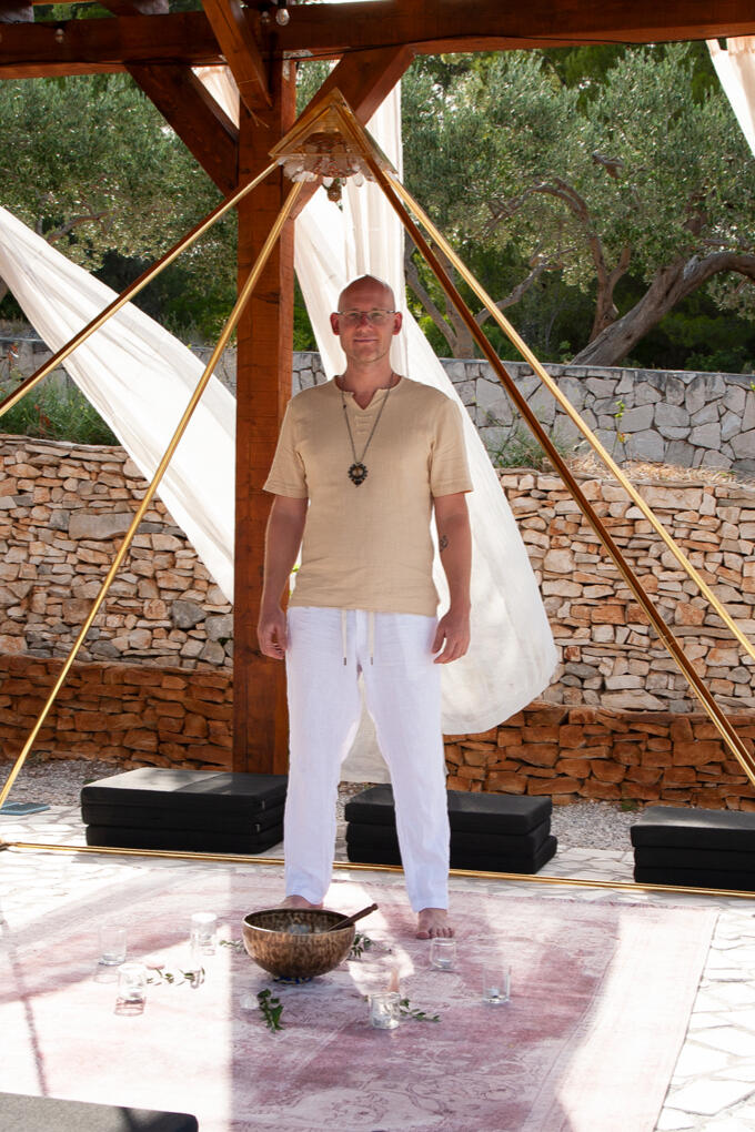 Retreat to Croatia Retreat to Croatia, Gunar Bodhisattva